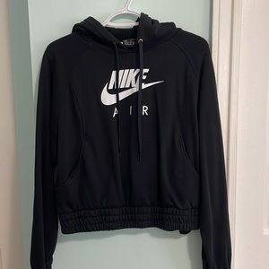 Cropped Nike hoodie